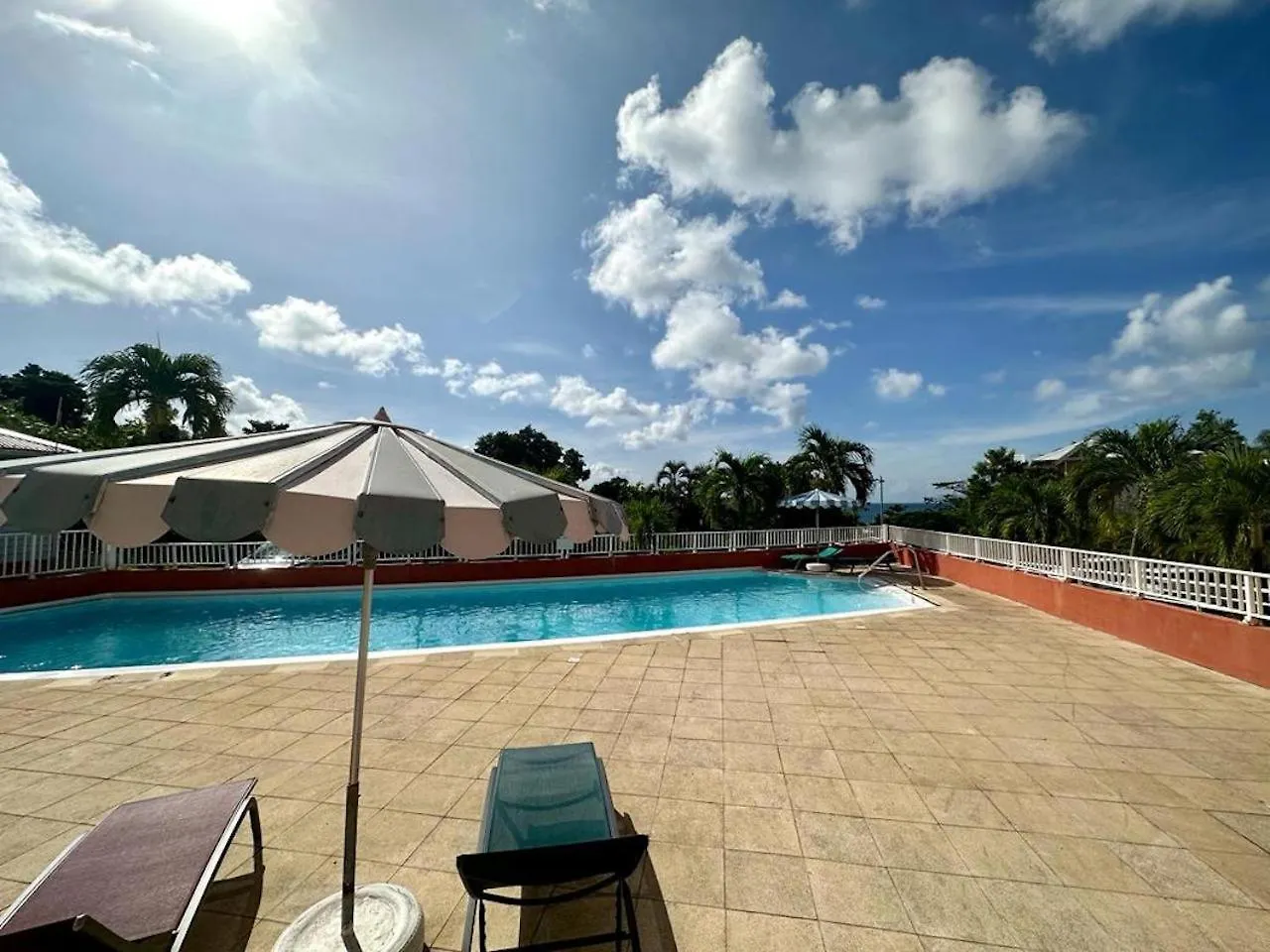 Appartement Le 63* à Trinité  0*, Trinité (Tartane)